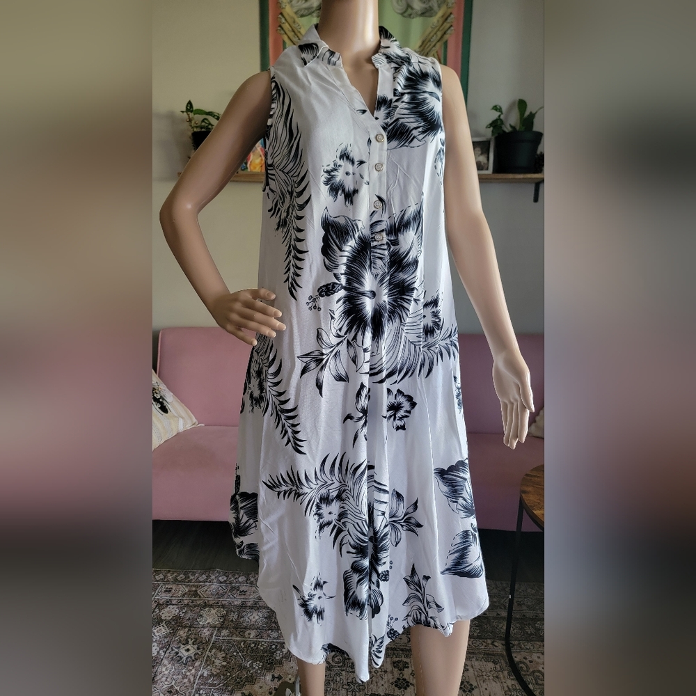 White Floral Sleeveless Dress